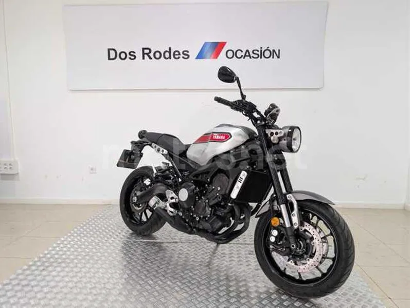 Yamaha XSR700 - Vista 4
