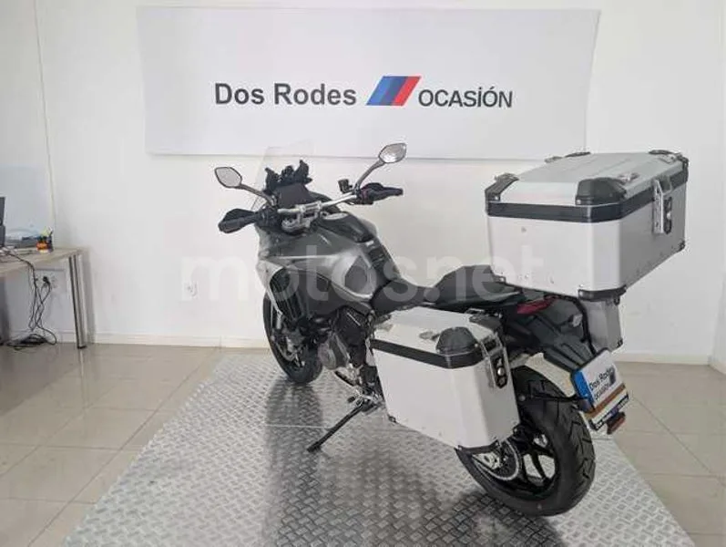Ducati Multistrada V4 - Vista 7