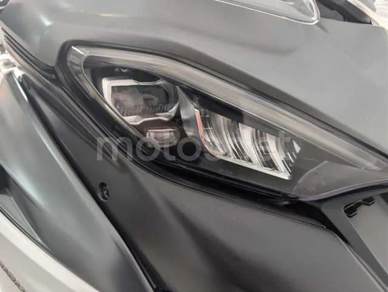 Ducati Multistrada V4 - Vista 8