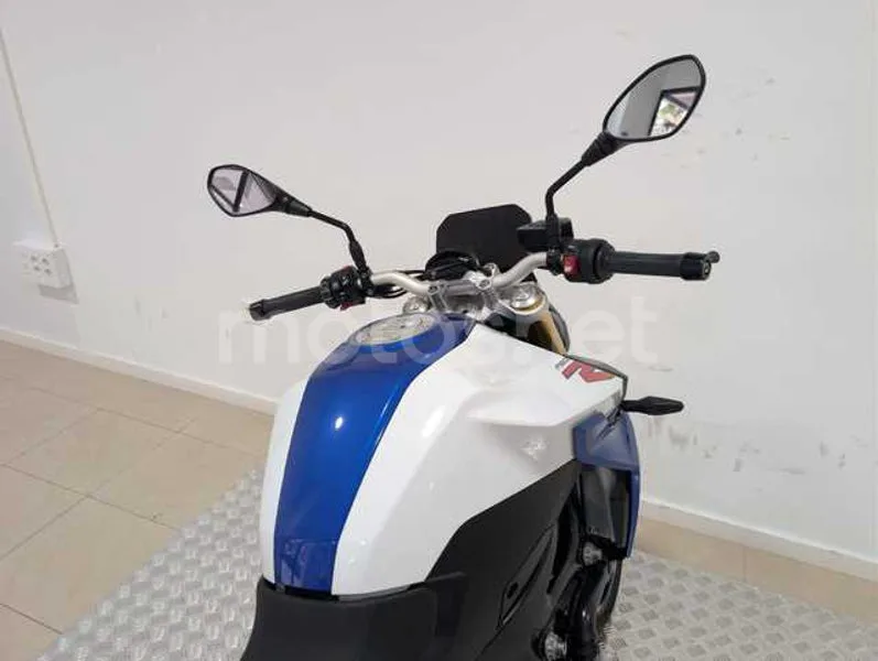 BMW F 900 R - Vista 14