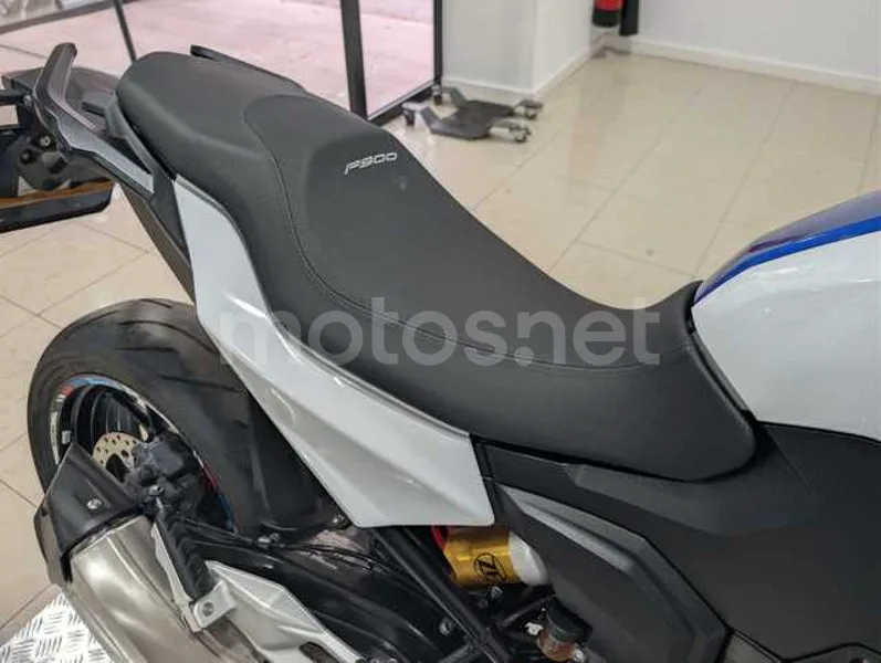 BMW F 900 R - Vista 17