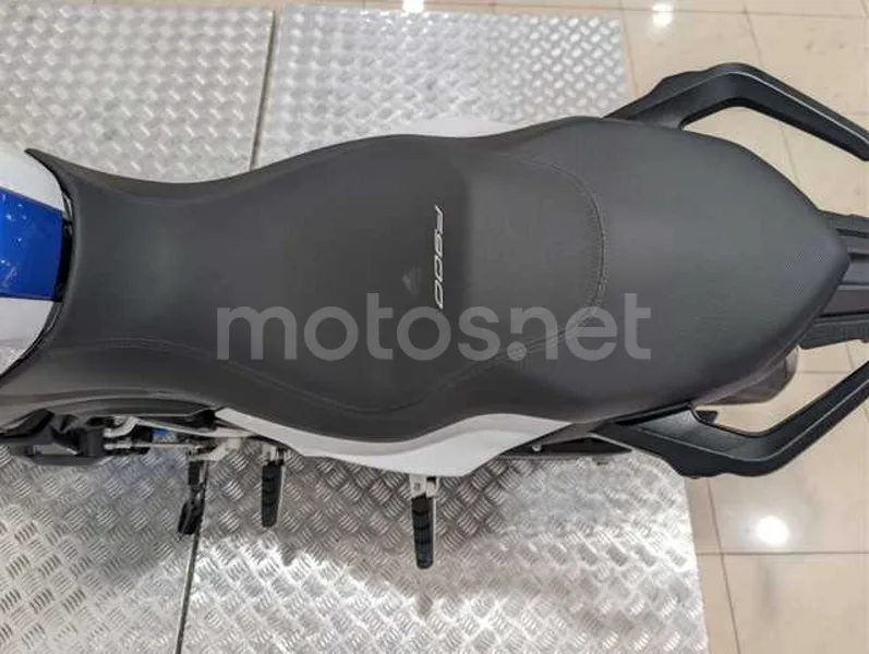 BMW F 900 R - Vista 18
