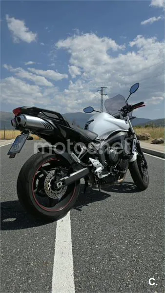 Yamaha FZ6 S2 3200 € 2007 Segovia - 1