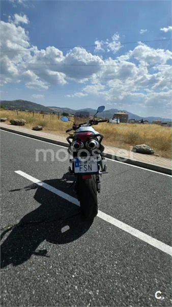 Yamaha FZ6 S2 - Vista 5