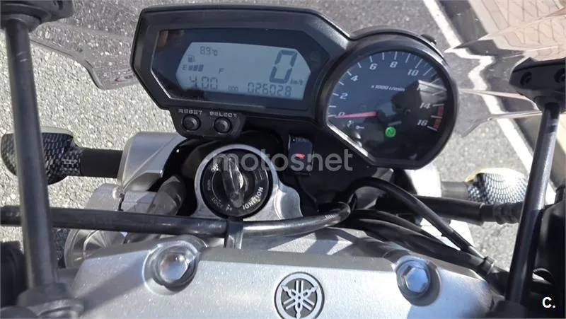 Yamaha FZ6 S2 - Vista 7
