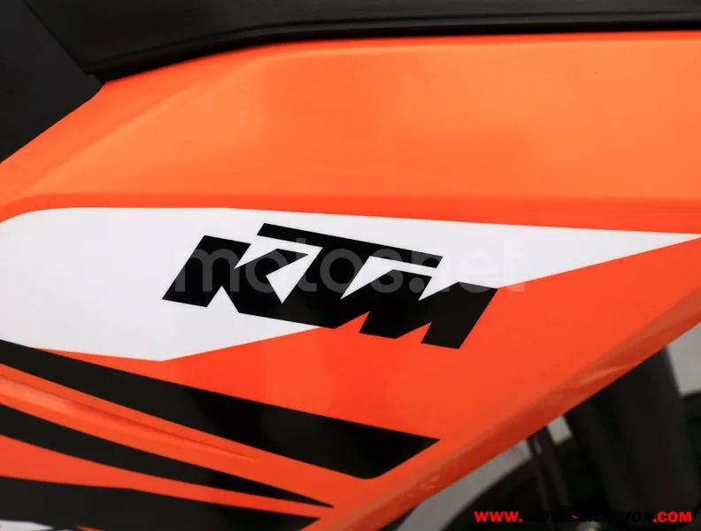 KTM 125 SMC R - Vista 8