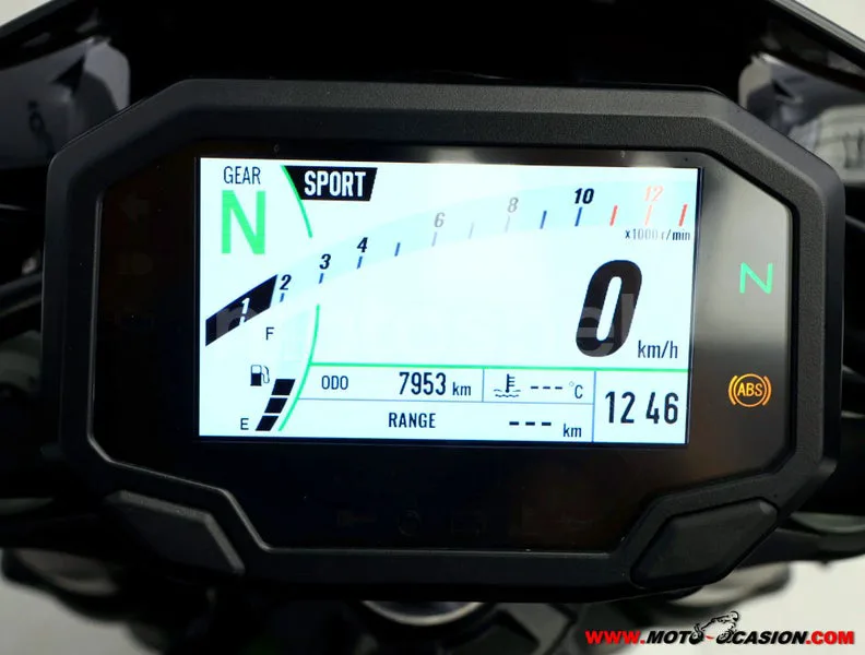 Kawasaki Z900 - Vista 6