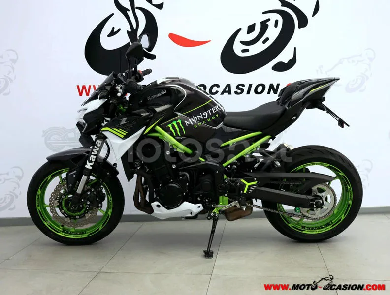 Kawasaki Z900 - Vista 7