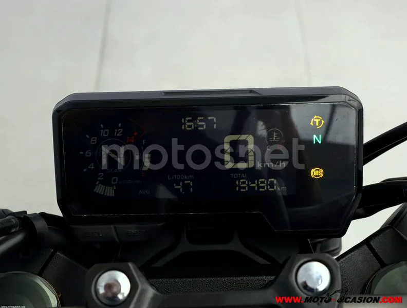 Honda CB650R - Vista 6