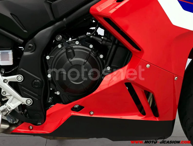 Honda CBR500R - Vista 5
