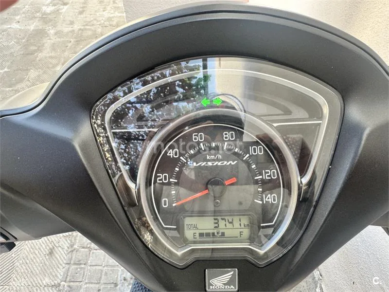 Honda Vision 110 - Vista 8