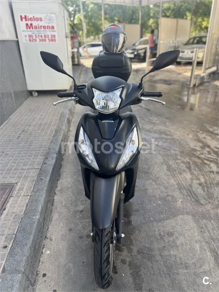 Honda Vision 110 - Vista 9