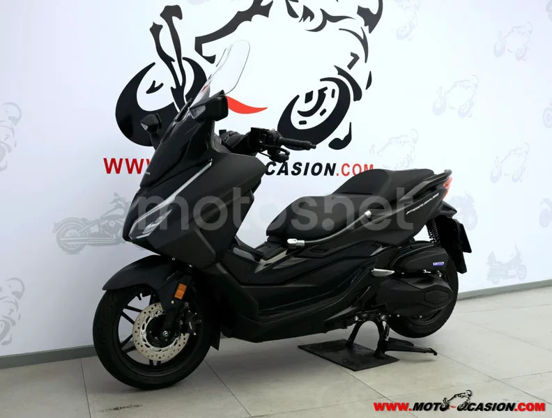Honda Forza 350 - Vista 8