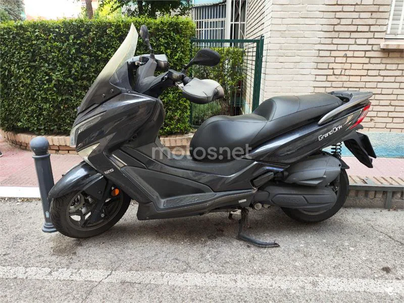 Kymco Grand Dink 125 - Vista 5