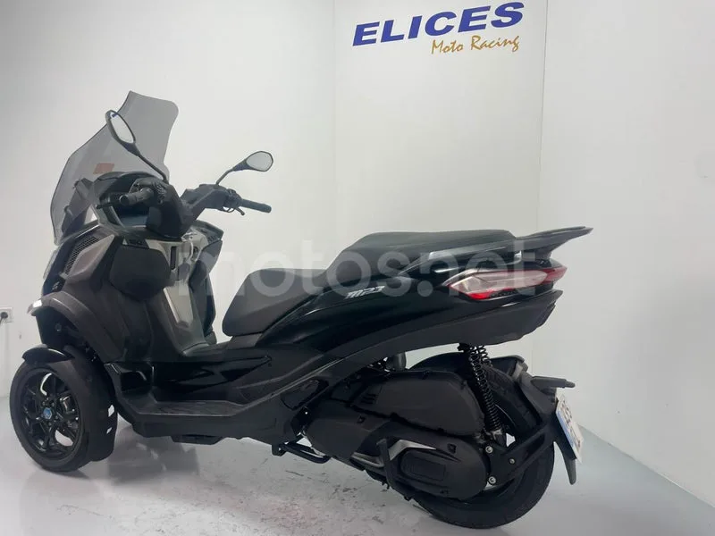 Piaggio MP3 - Vista 16