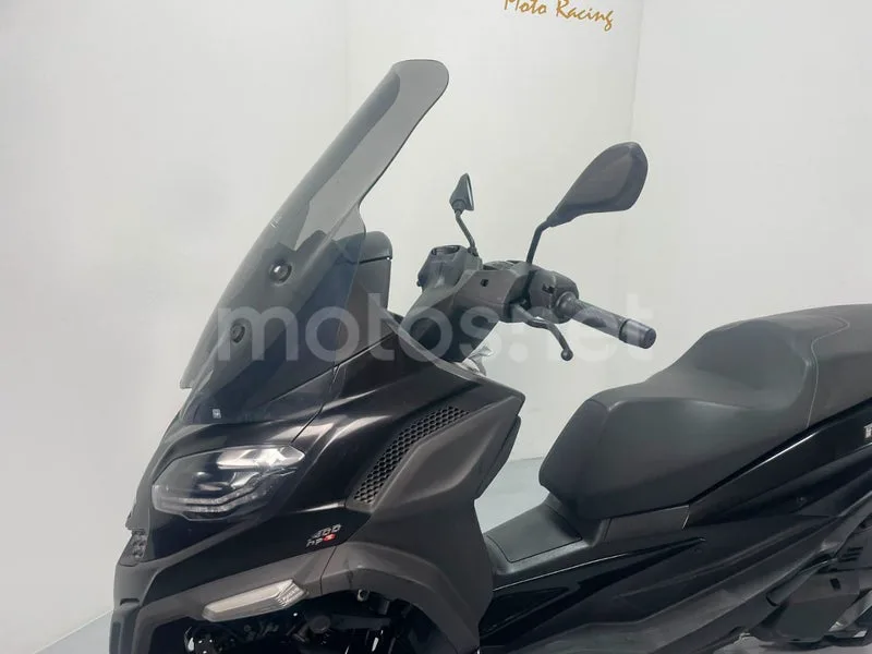 Piaggio MP3 - Vista 17