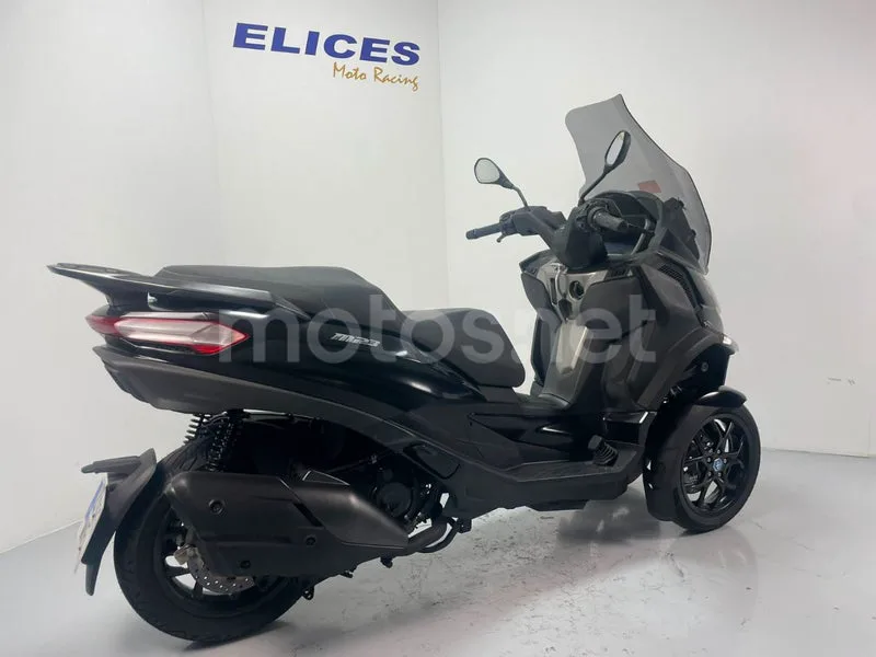 Piaggio MP3 - Vista 4