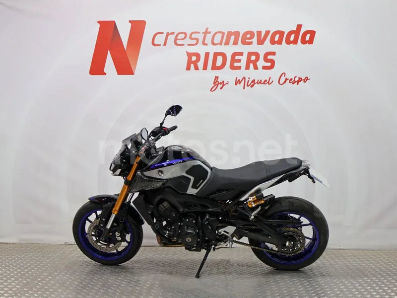 Yamaha MT-09 - Vista 3