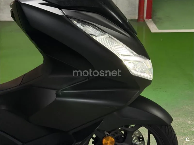 Honda PCX125 - Vista 4