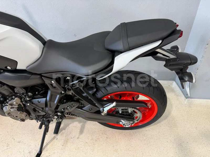 Yamaha MT-07 - Vista 5