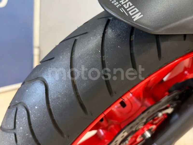 Yamaha MT-07 - Vista 6