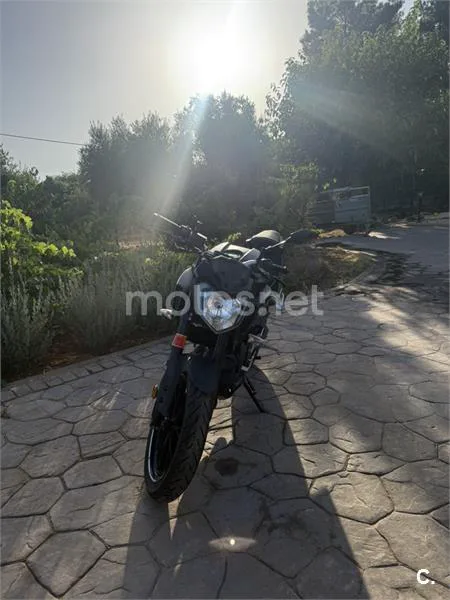 Yamaha MT-125 - Vista 3