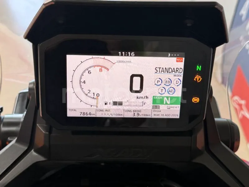 Honda X-ADV - Vista 4