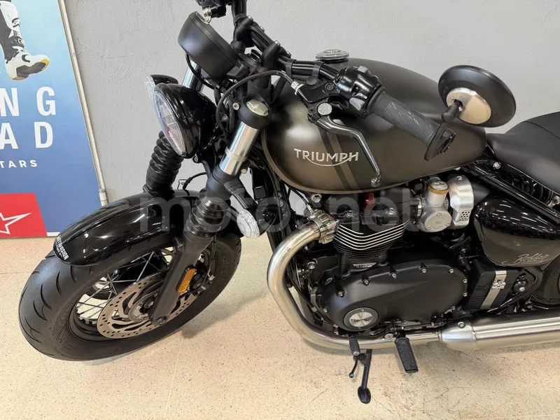 Triumph Bonneville Bobber - Vista 6