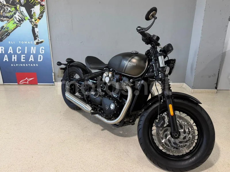 Triumph Bonneville Bobber - Vista 8