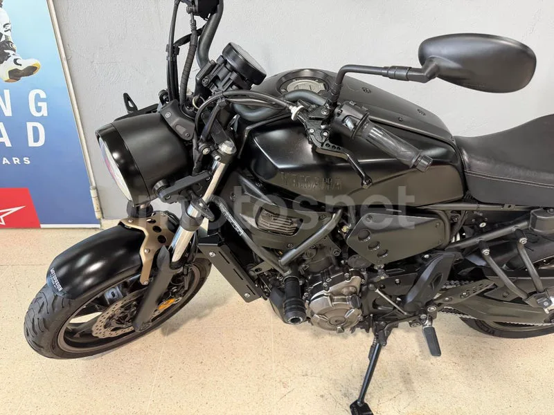Yamaha XSR700 - Vista 6