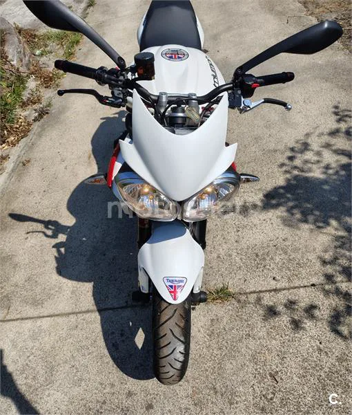 Triumph Street Triple R - Vista 3