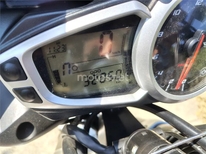 Triumph Street Triple R - Vista 8