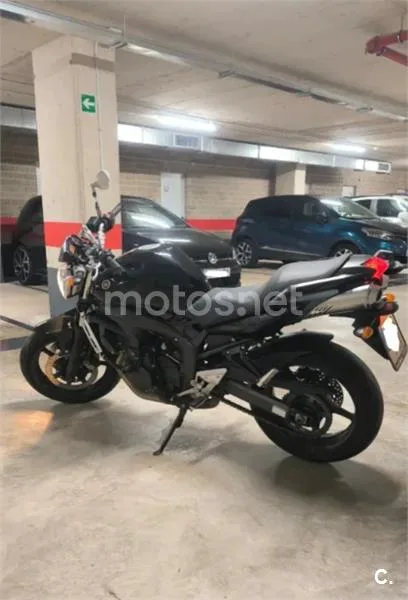 Yamaha FZ6 S2 - Vista 5