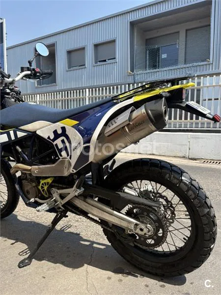 Husqvarna 701 Enduro - Vista 3