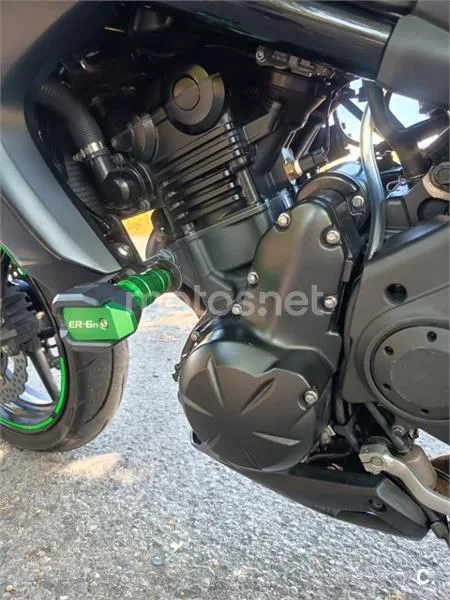 Kawasaki ER-6n - Vista 4