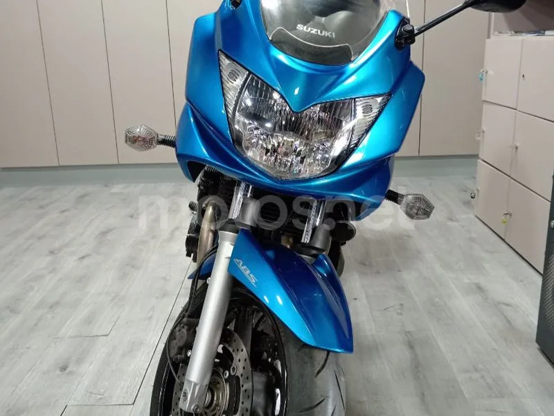 Suzuki Bandit 650S - Vista 5