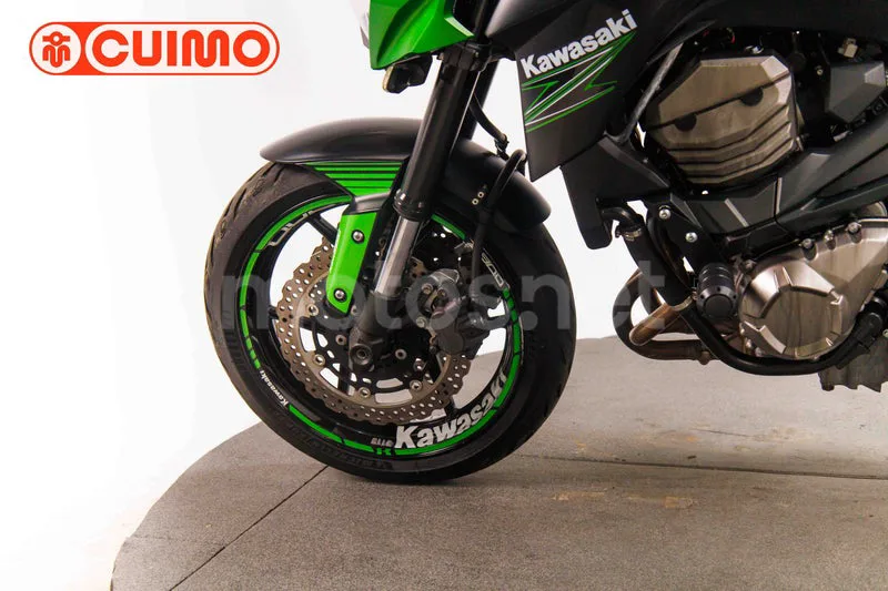Kawasaki Z800 - Vista 26