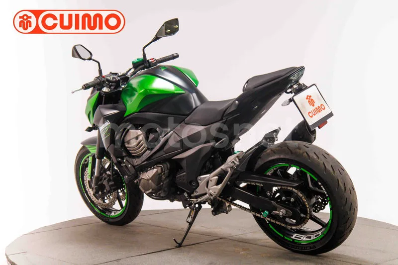Kawasaki Z800 - Vista 6