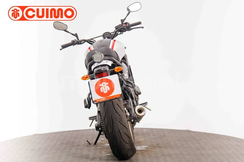 Yamaha XSR700 - Vista 5