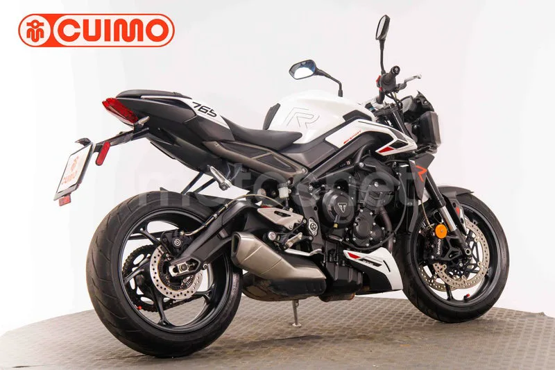 Triumph Street Triple - Vista 4