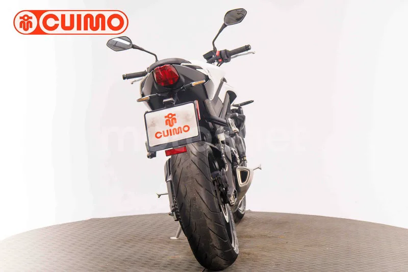 Triumph Street Triple - Vista 5