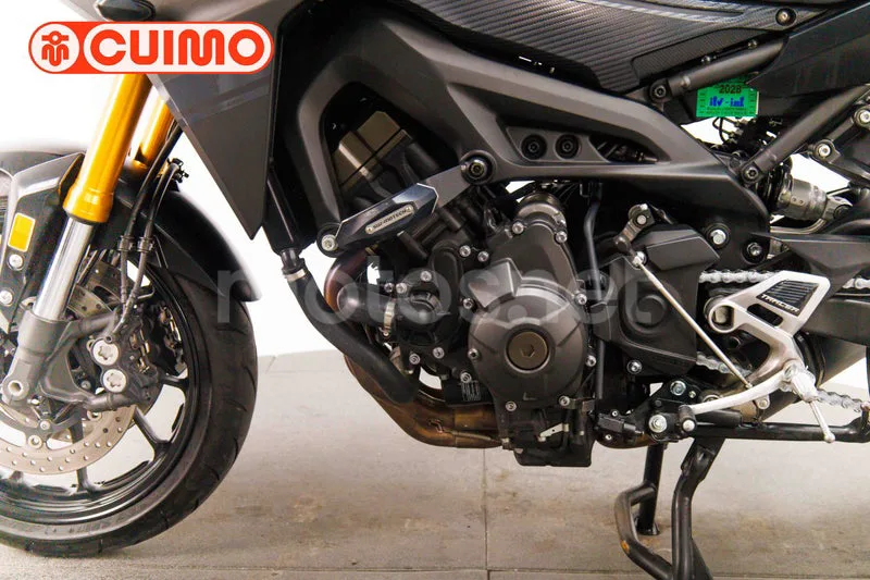 Yamaha MT-09 - Vista 19