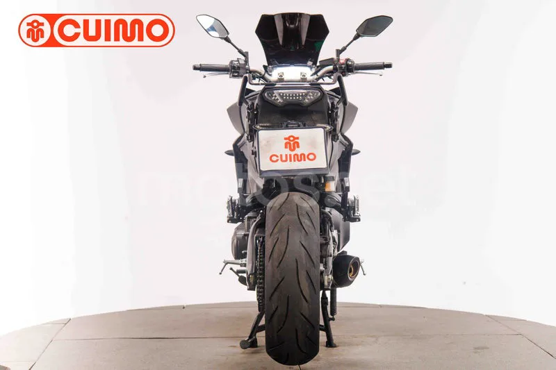 Yamaha MT-09 - Vista 5