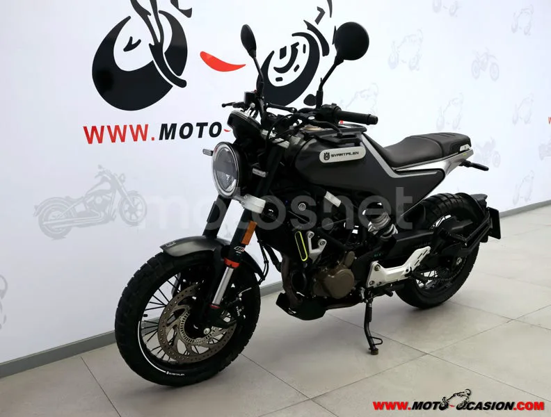 Husqvarna Svartpilen 125 - Vista 8