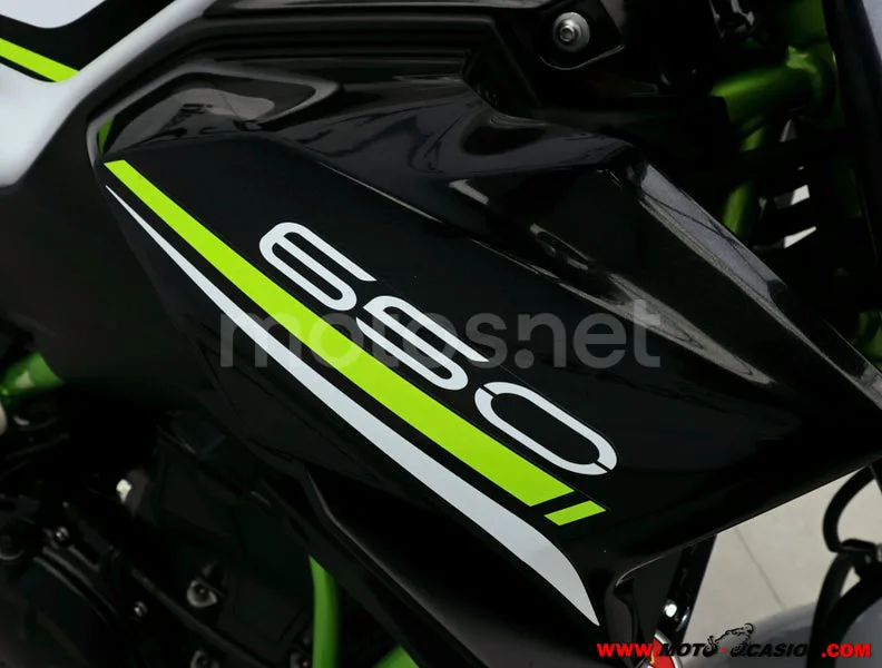 Kawasaki Z650 - Vista 8