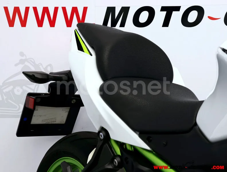 Kawasaki Z650 - Vista 10