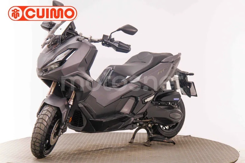 Honda ADV350 - Vista 9