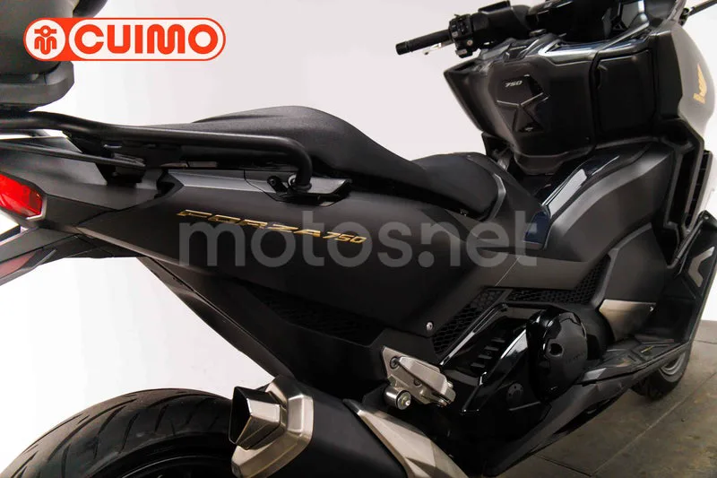 Honda Forza 750 - Vista 16