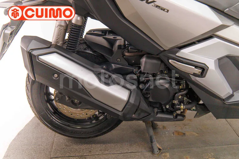 Honda ADV350 - Vista 17