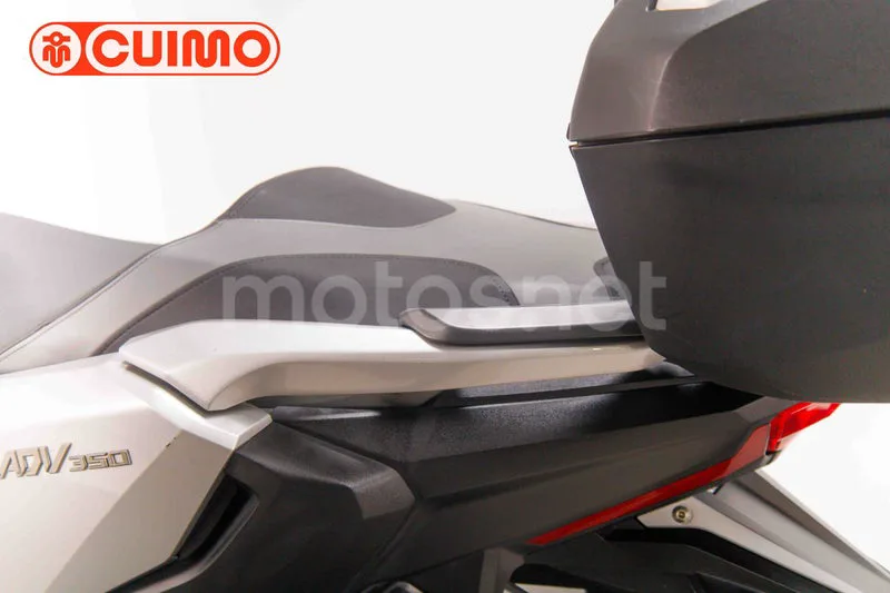 Honda ADV350 - Vista 28